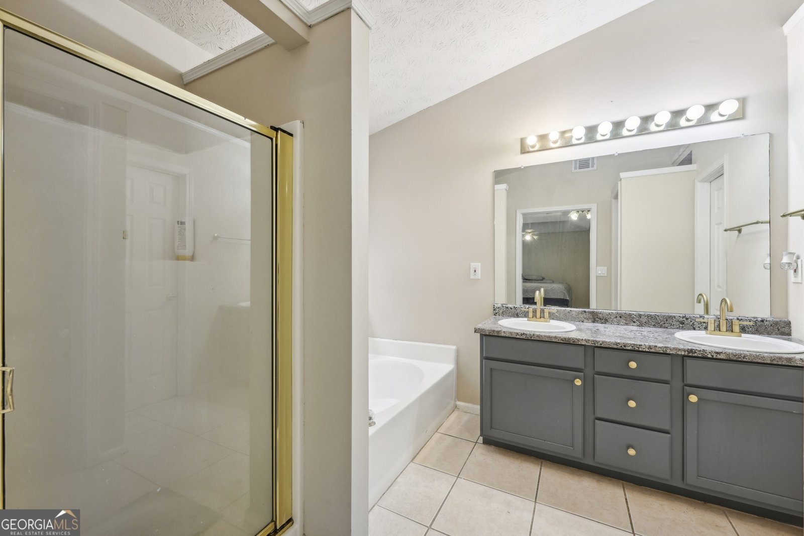 250 Kensington Trace Stockbridge - 32