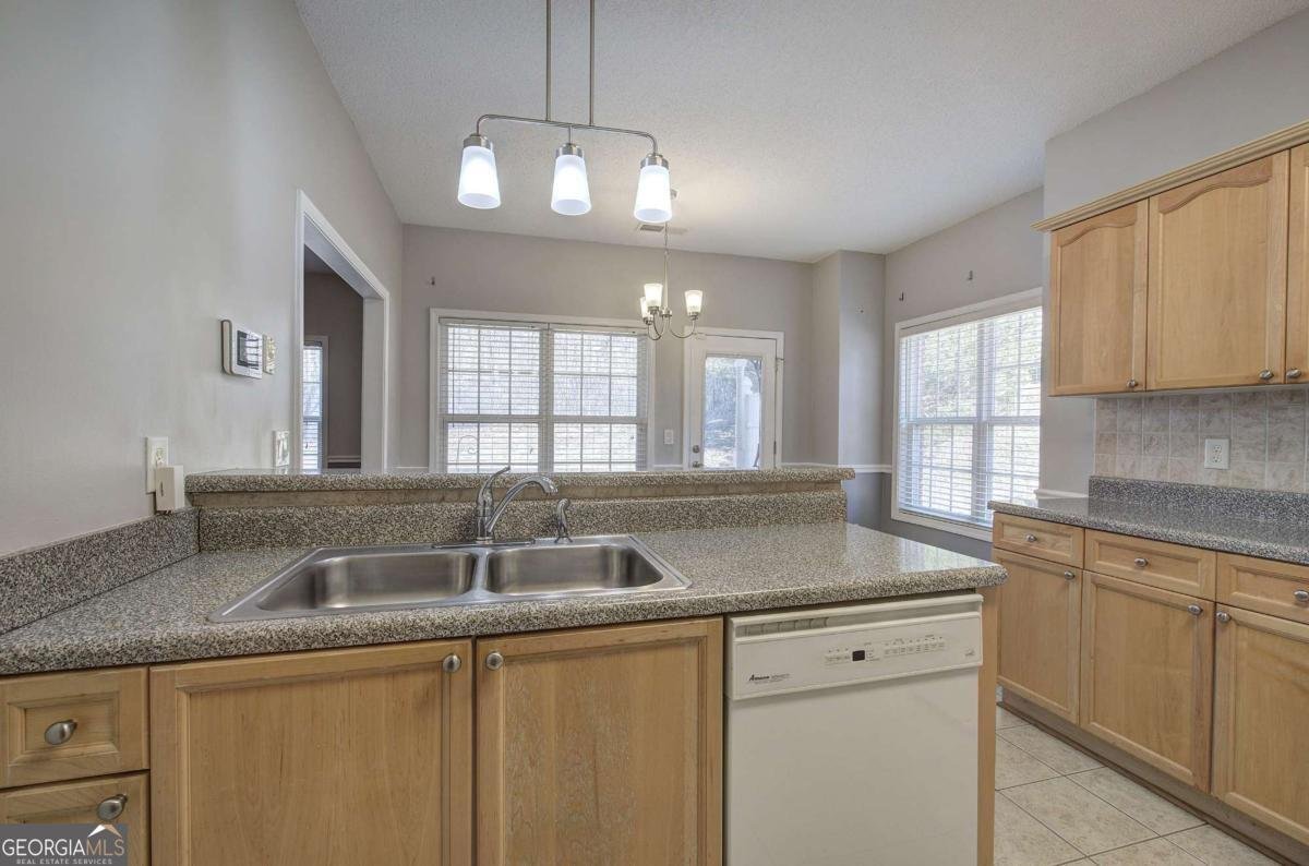 2500 ROSEHILL Circle Lithia Springs - 21