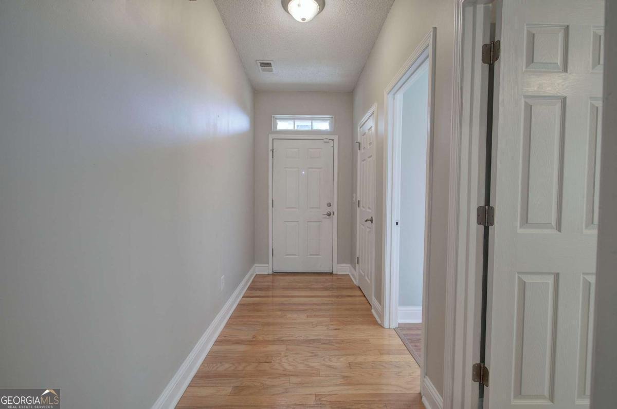 2500 ROSEHILL Circle Lithia Springs - 3