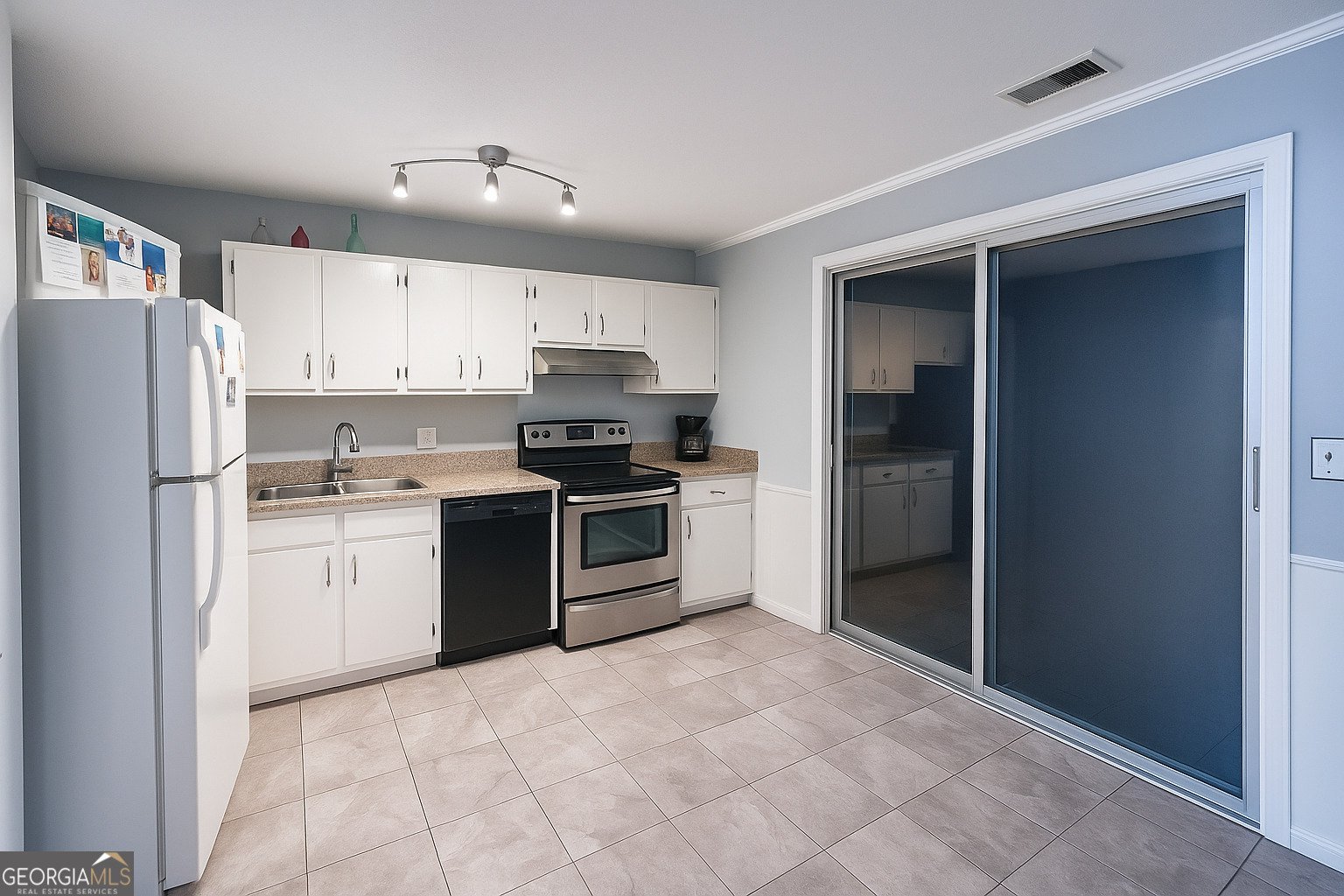 796 Glynn Oaks Drive Clarkston - 4