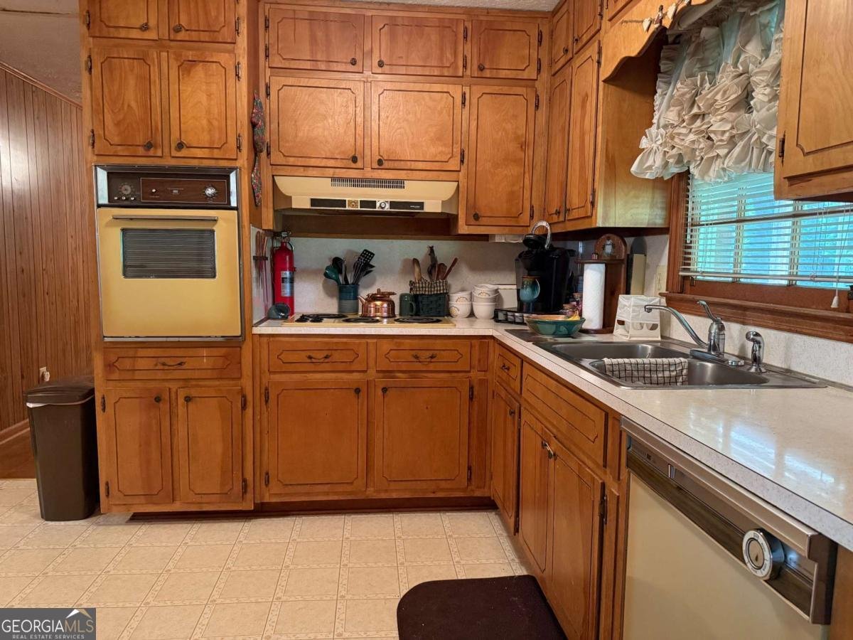 1046 Waterside Drive Conyers - 8