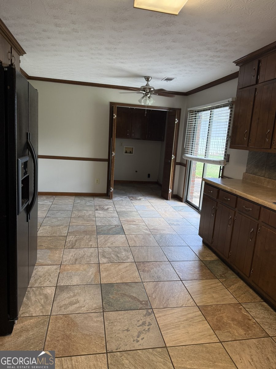 410 Clubland Circle Conyers - 16