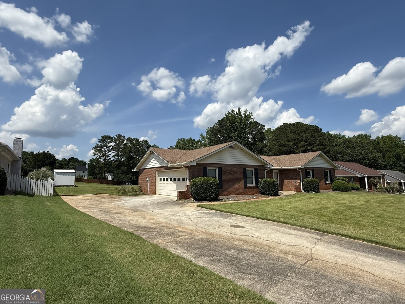 410 Clubland Circle Conyers - 2