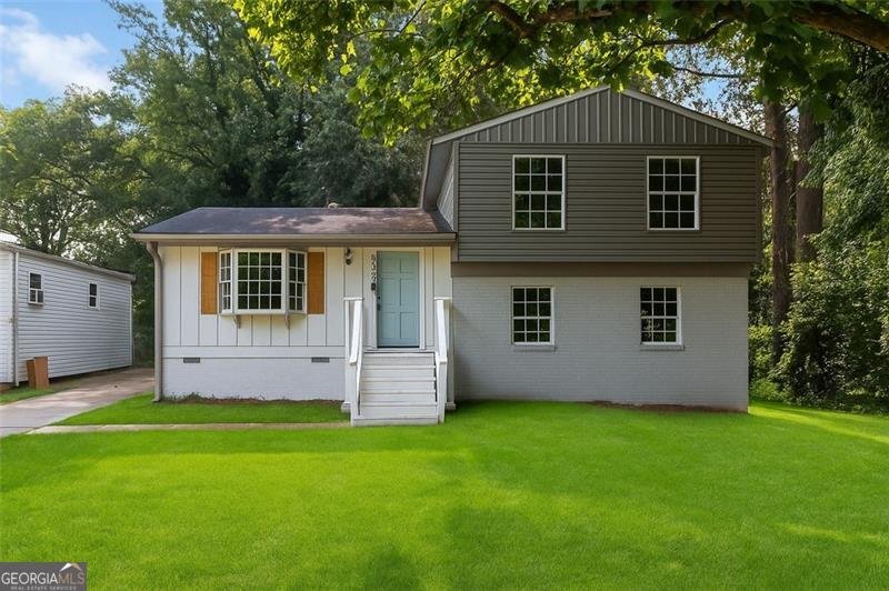 6192 HOLIDAY Boulevard Forest Park - 1