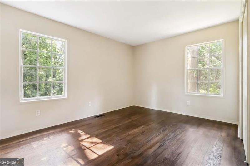 6192 HOLIDAY Boulevard Forest Park - 19