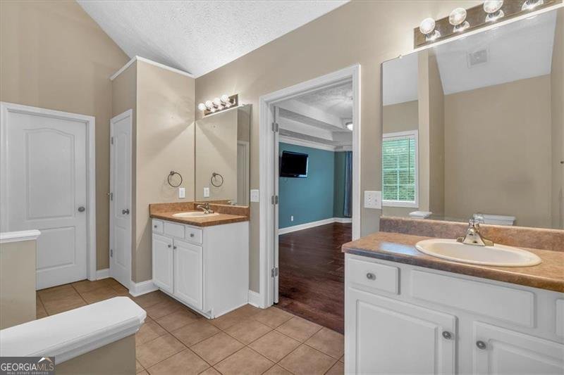 345 RIVERSTONE Drive Hiram - 33