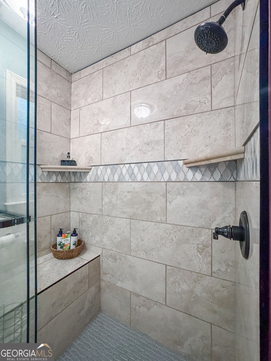 610 Lake Drive Snellville - 25