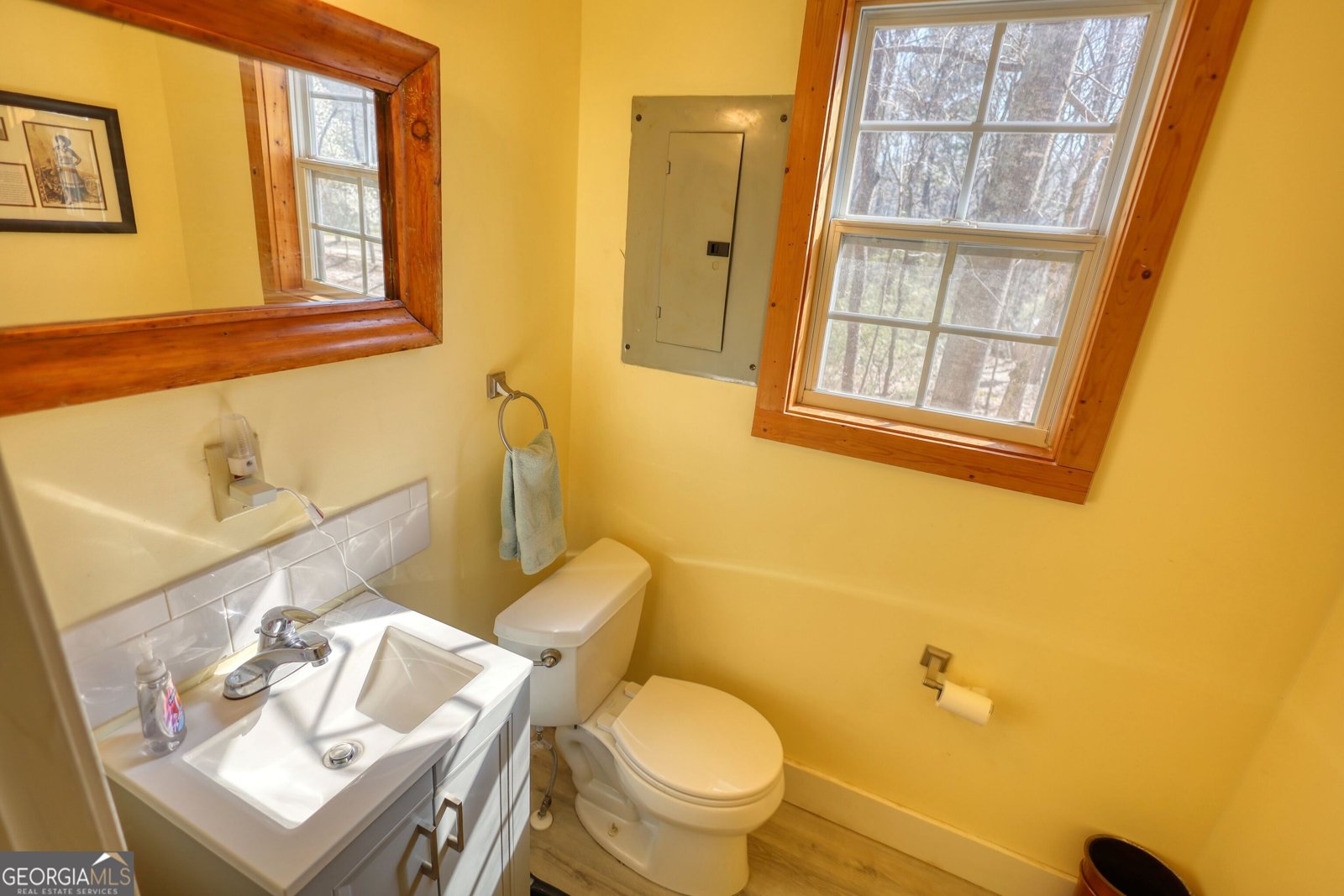 5642 N Highway 212 Covington - 82