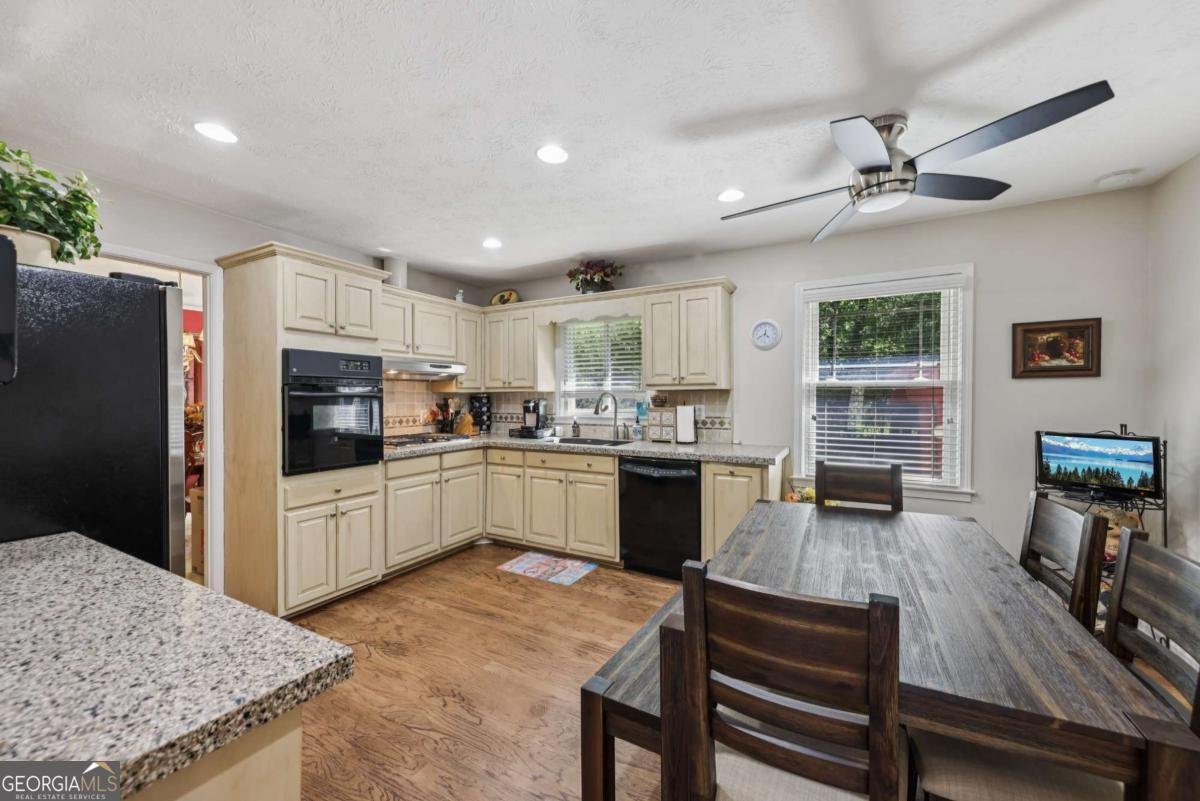 1487 Bend Creek Court Atlanta - 12