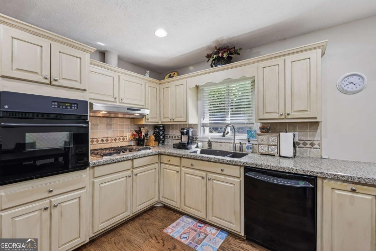 1487 Bend Creek Court Atlanta - 14