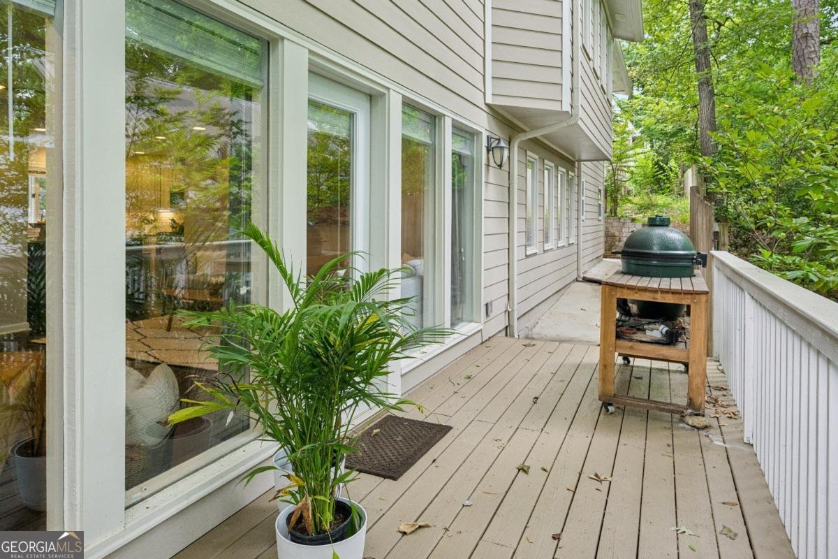 443 Lakeshore Drive Atlanta - 5