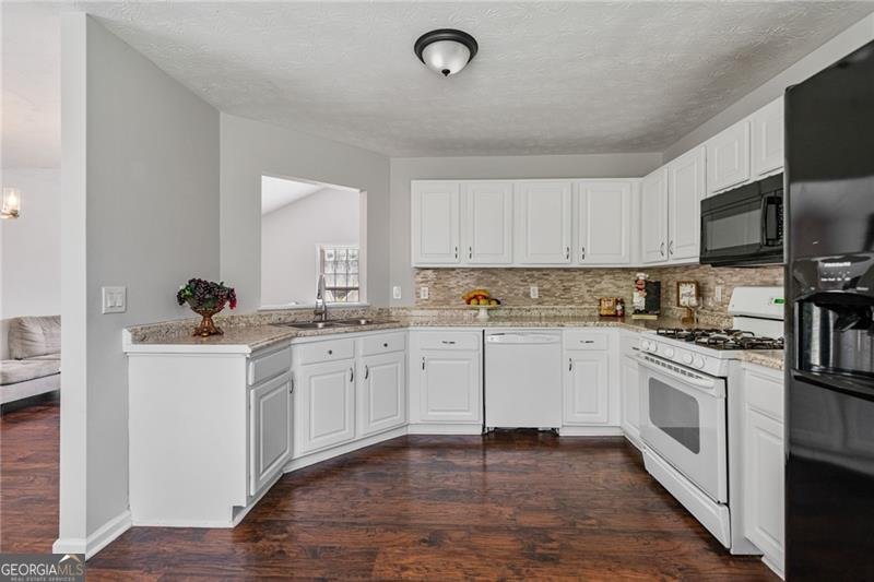 335 Lee Miller Court Suwanee - 12