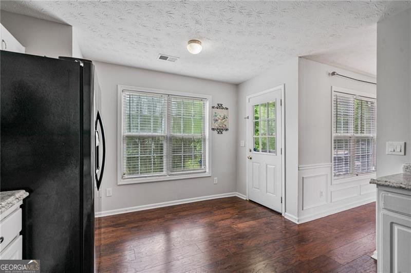 335 Lee Miller Court Suwanee - 14