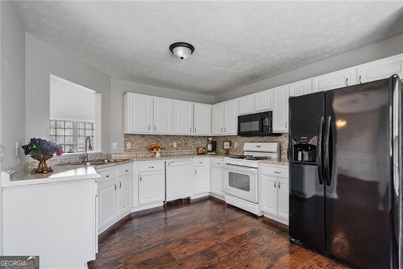 335 Lee Miller Court Suwanee - 3