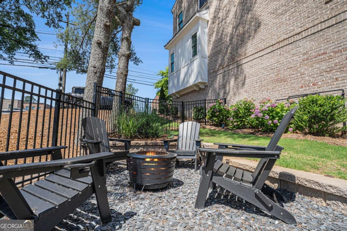 710 Elmwood Way Roswell - 2