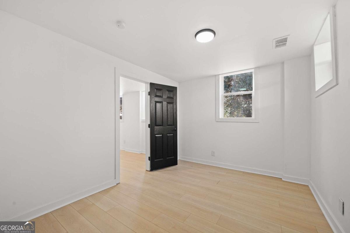 2277 Cloverdale Drive Atlanta - 19