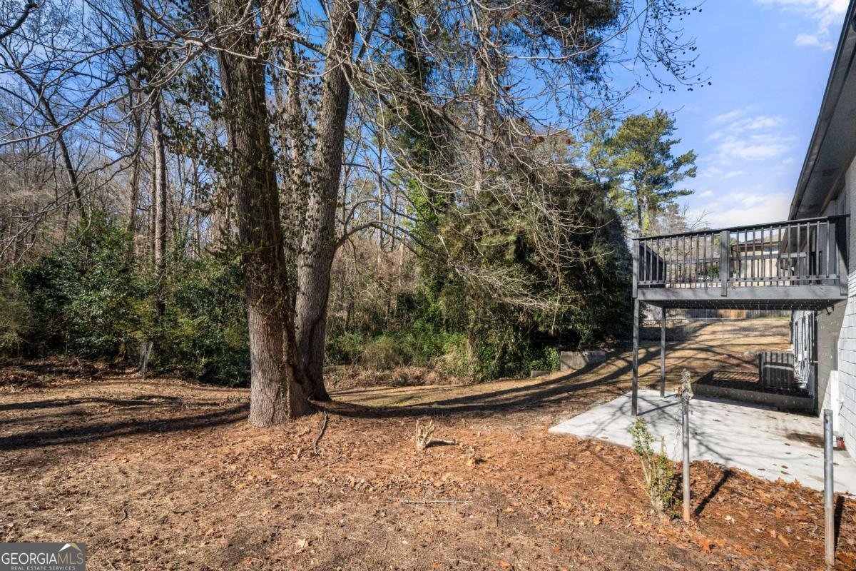 2277 Cloverdale Drive Atlanta - 22