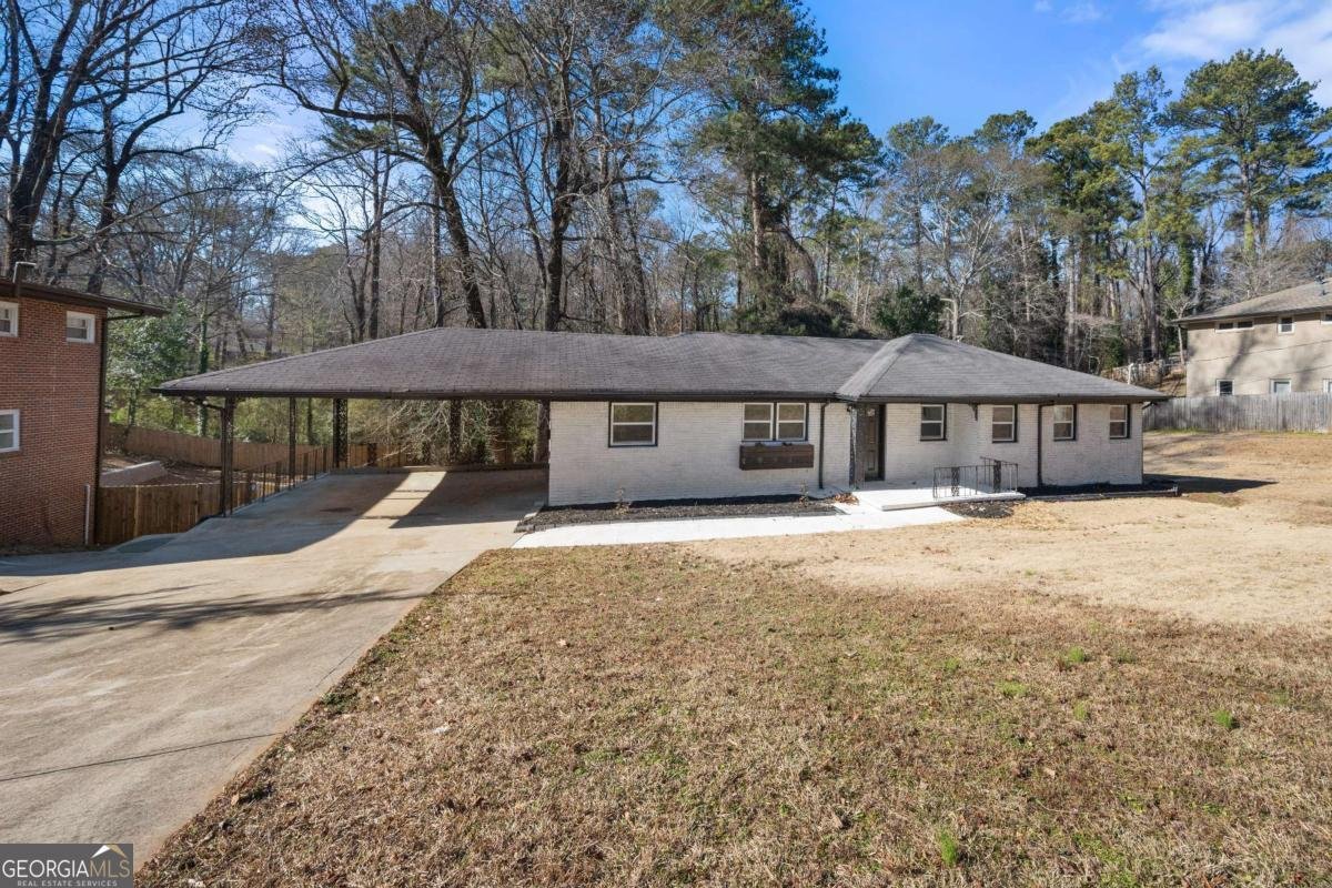 2277 Cloverdale Drive Atlanta - 24