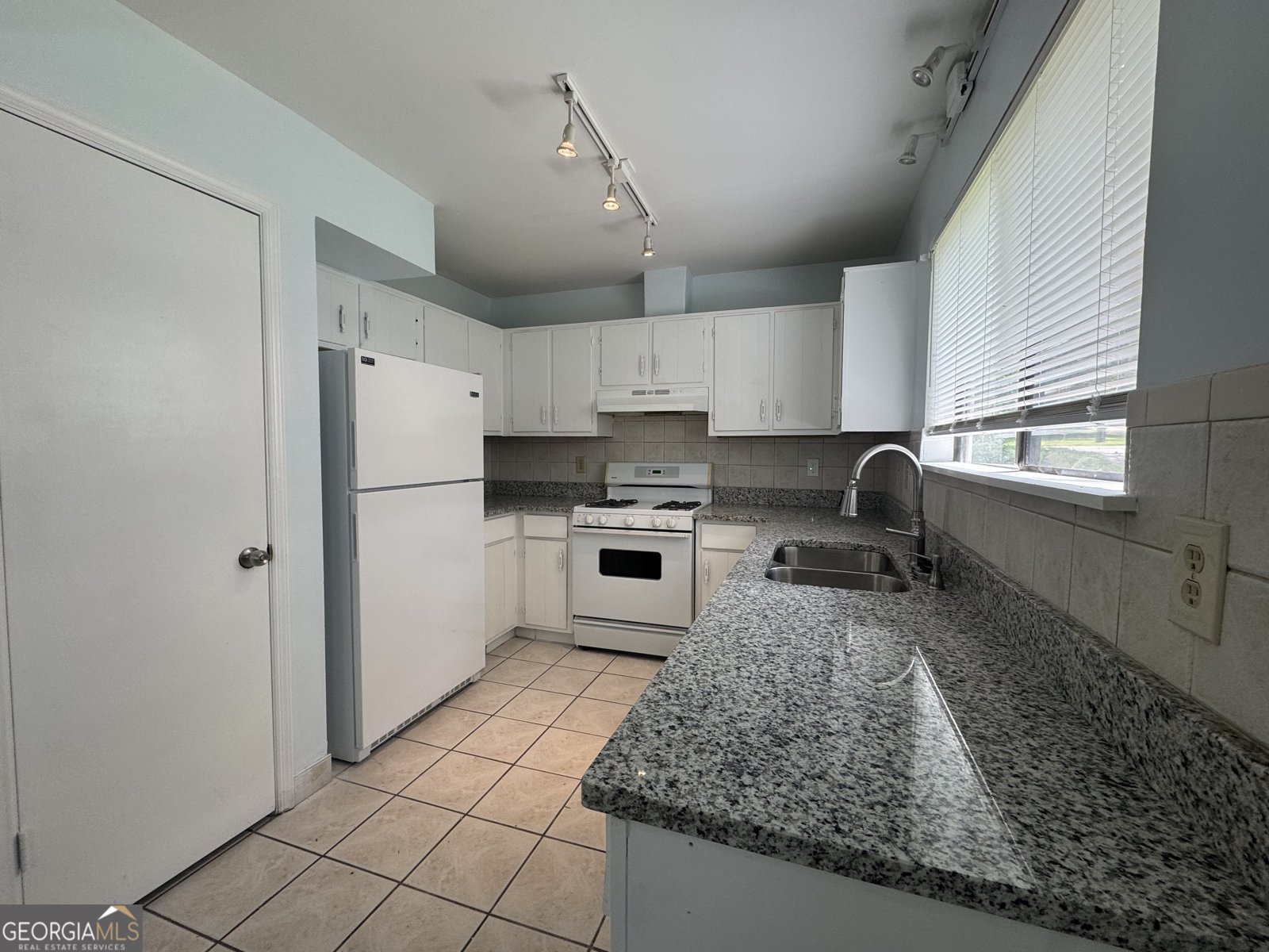 8249 Creekline Court Riverdale - 10