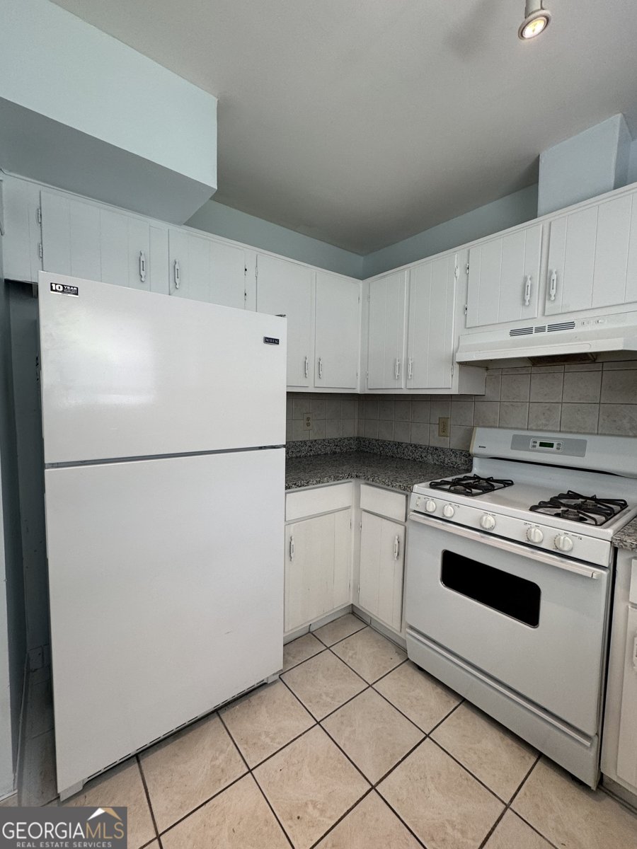 8249 Creekline Court Riverdale - 12