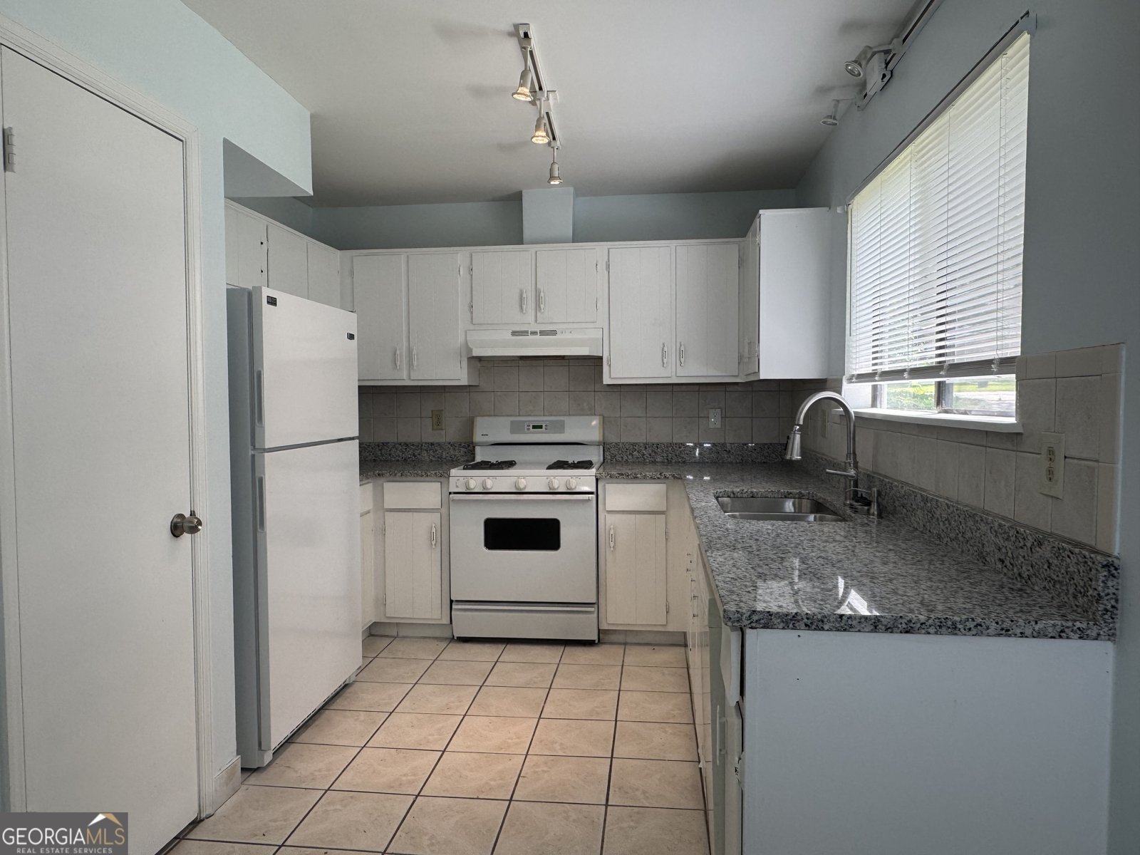 8249 Creekline Court Riverdale - 9