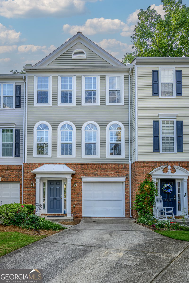 3343 Lathenview Court Milton - 1