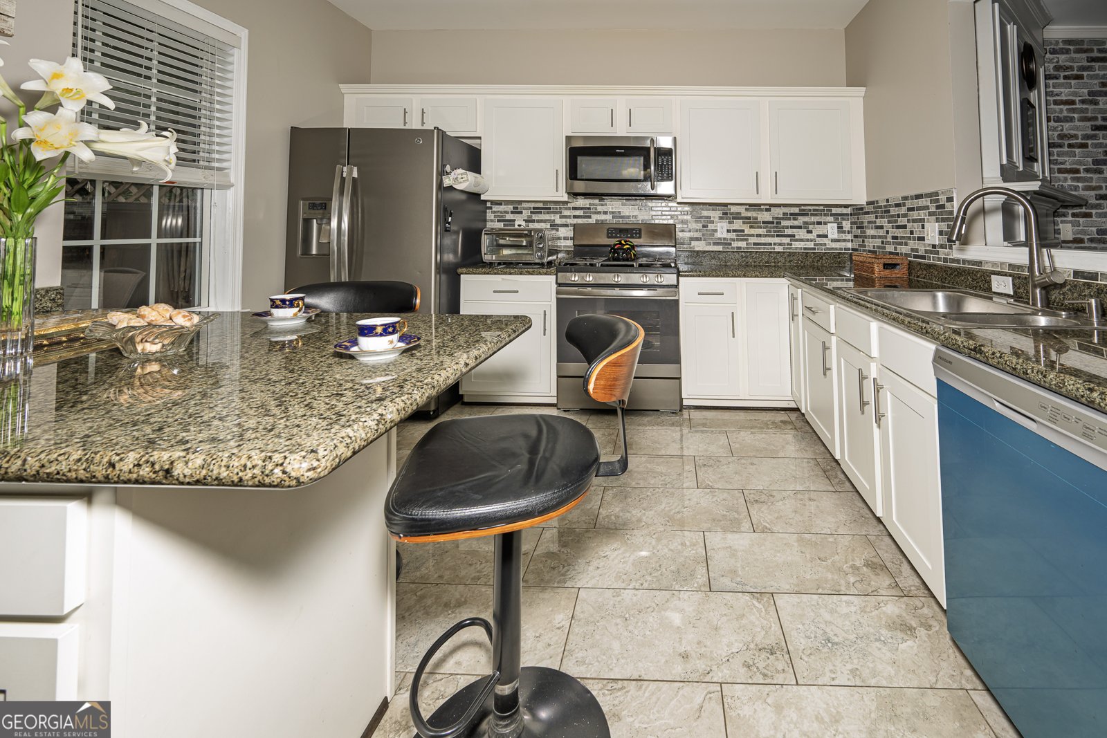 3343 Lathenview Court Milton - 12