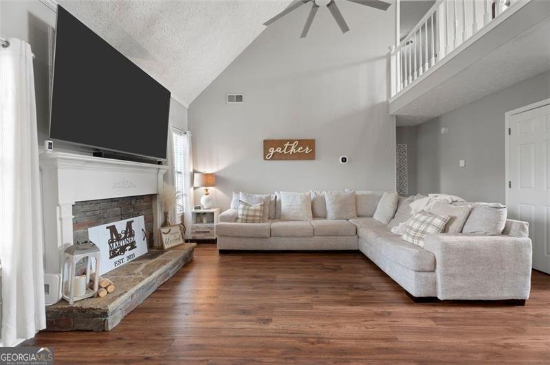 565 SAINT JAMES Court Lawrenceville - 34