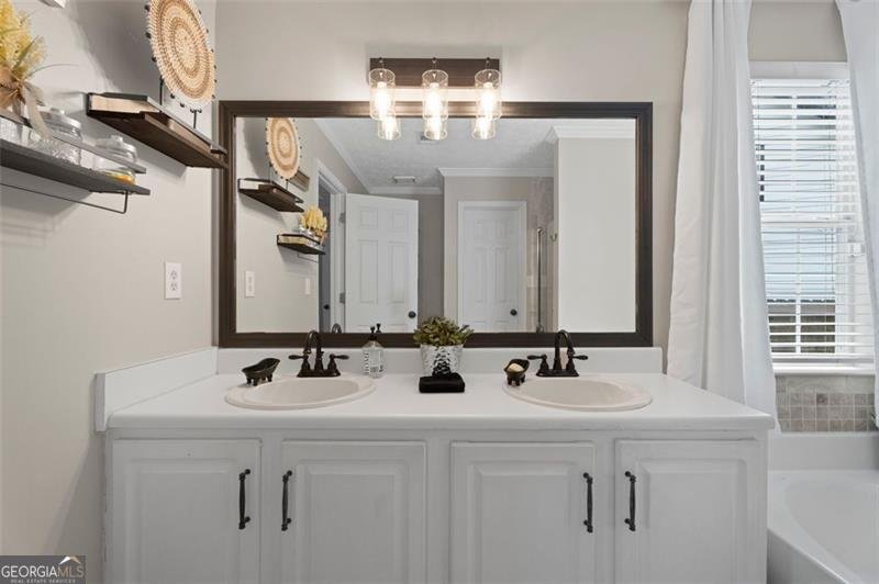 565 SAINT JAMES Court Lawrenceville - 43