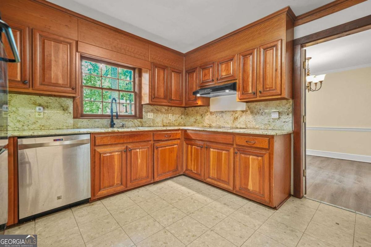 574 Hickory Hills Court Stone Mountain - 12