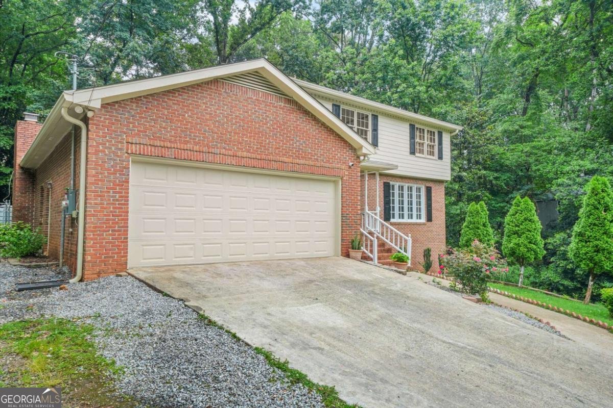 574 Hickory Hills Court Stone Mountain - 4