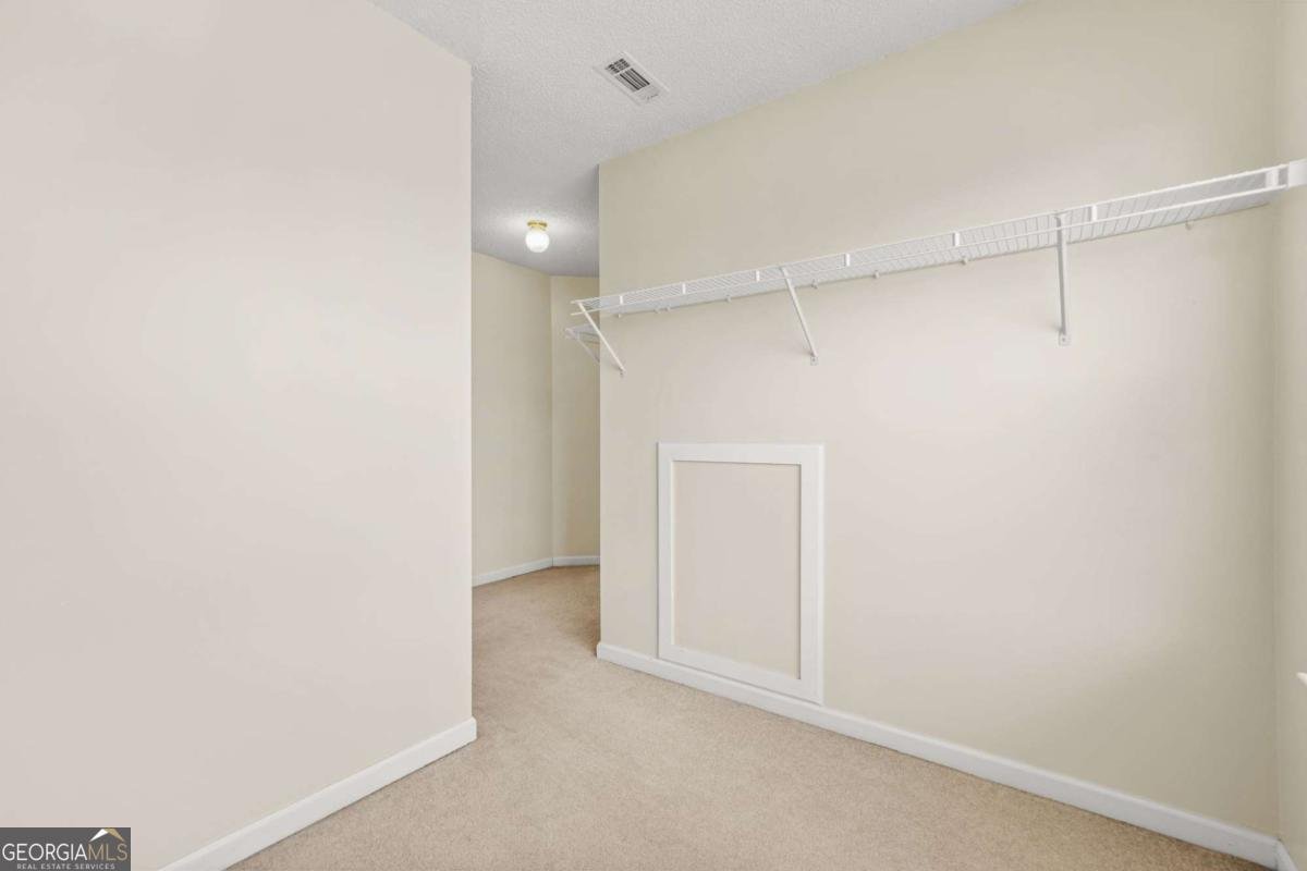 6799 Hill Creek Cove Lithonia - 33