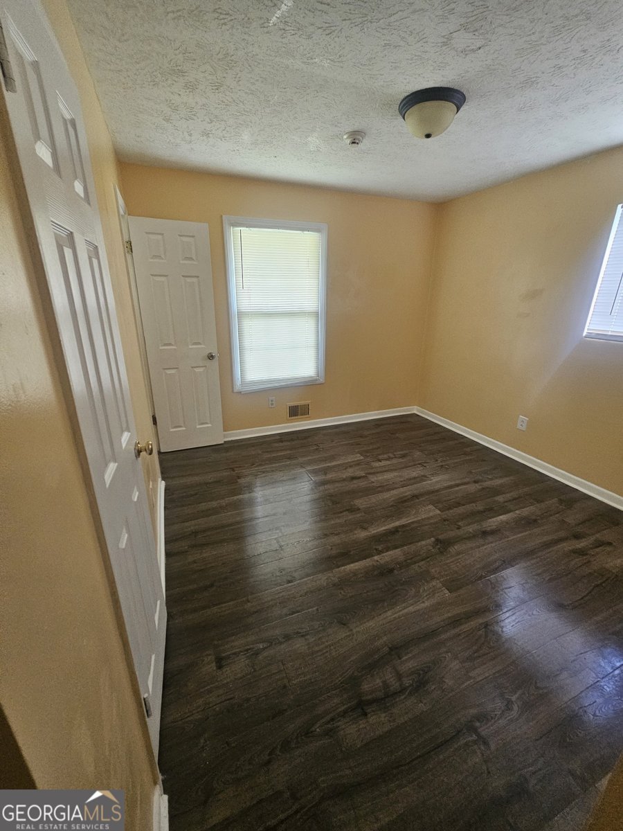 2670 Foxlair Trail South Fulton - 32