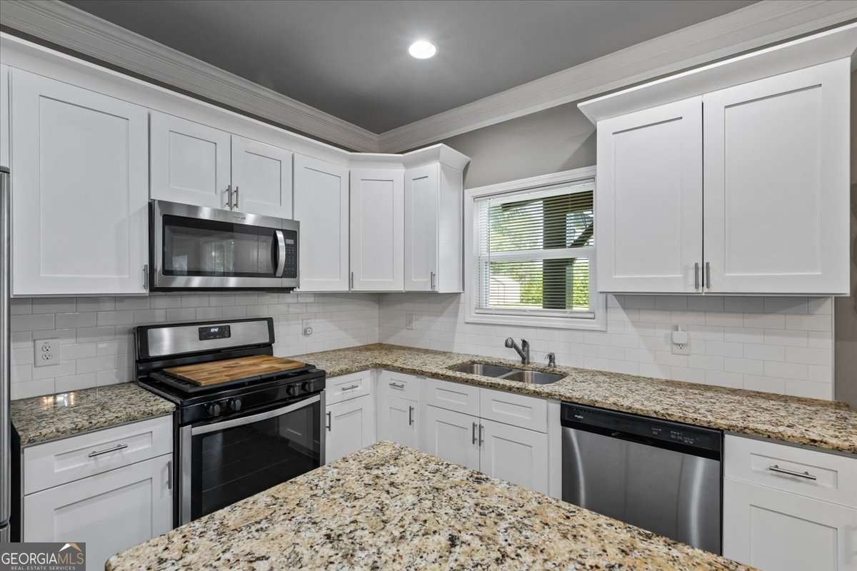 700 Larry Lane Winder - 10