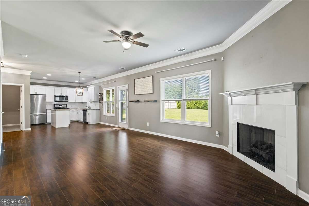 700 Larry Lane Winder - 13