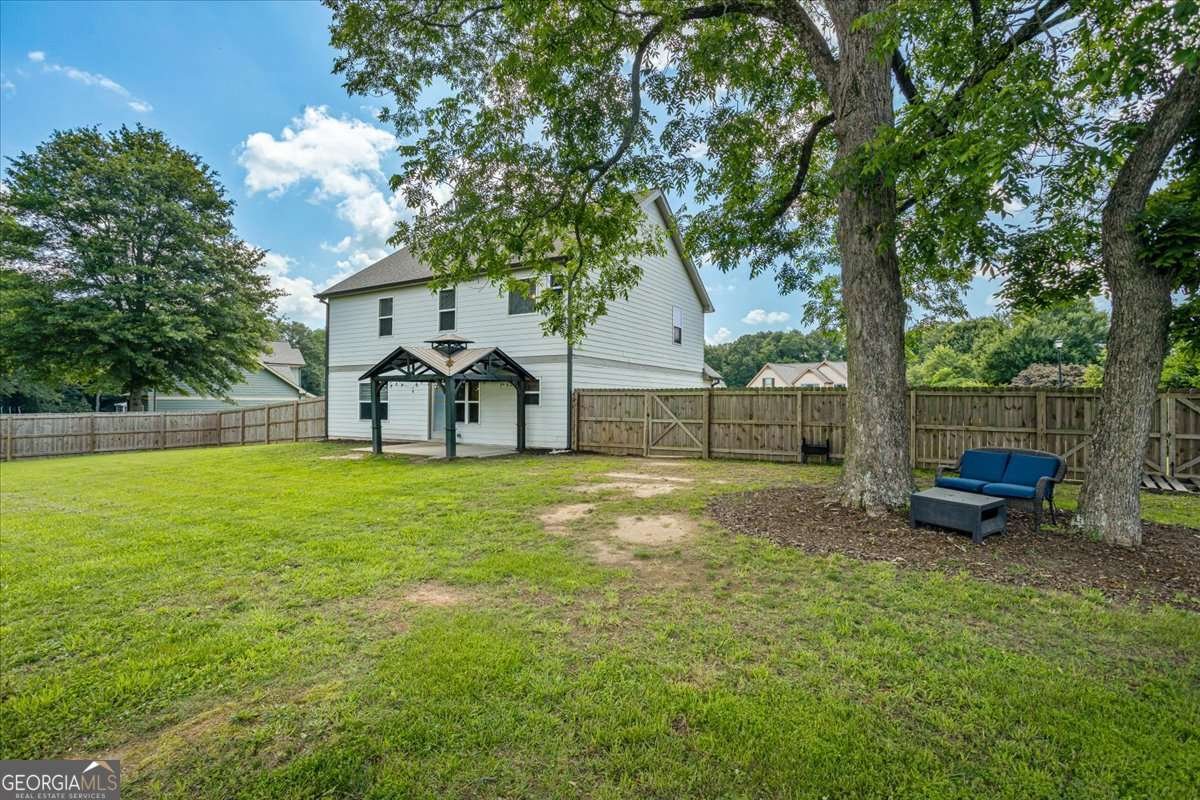 700 Larry Lane Winder - 32