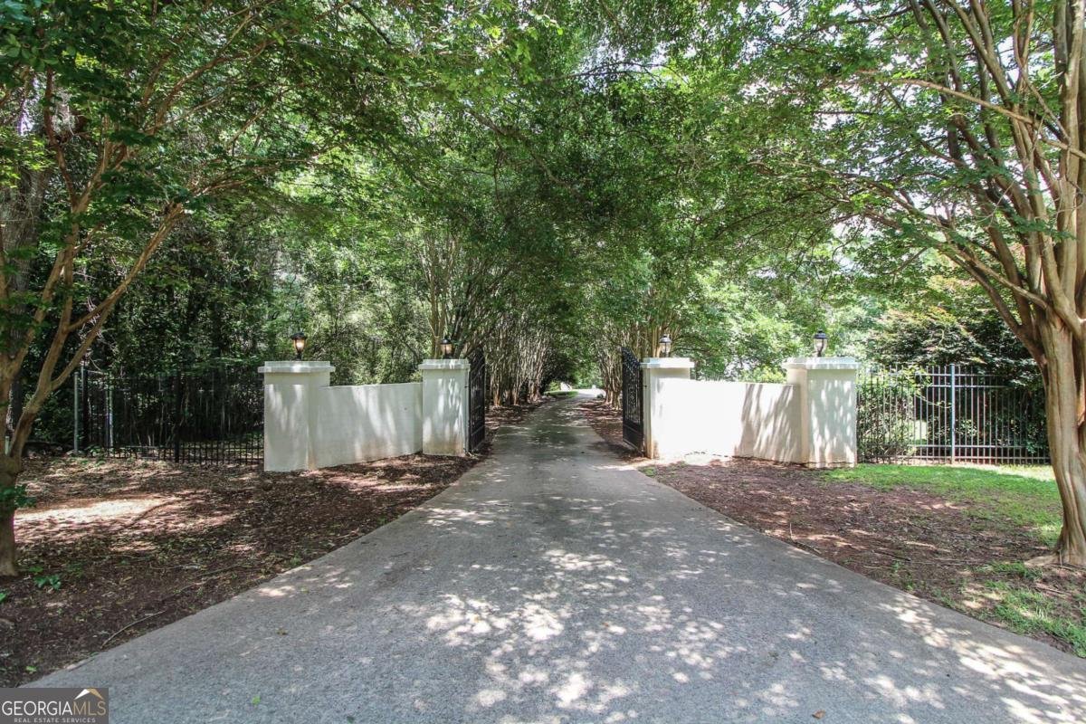 1061 Broadlands Drive Watkinsville - 4