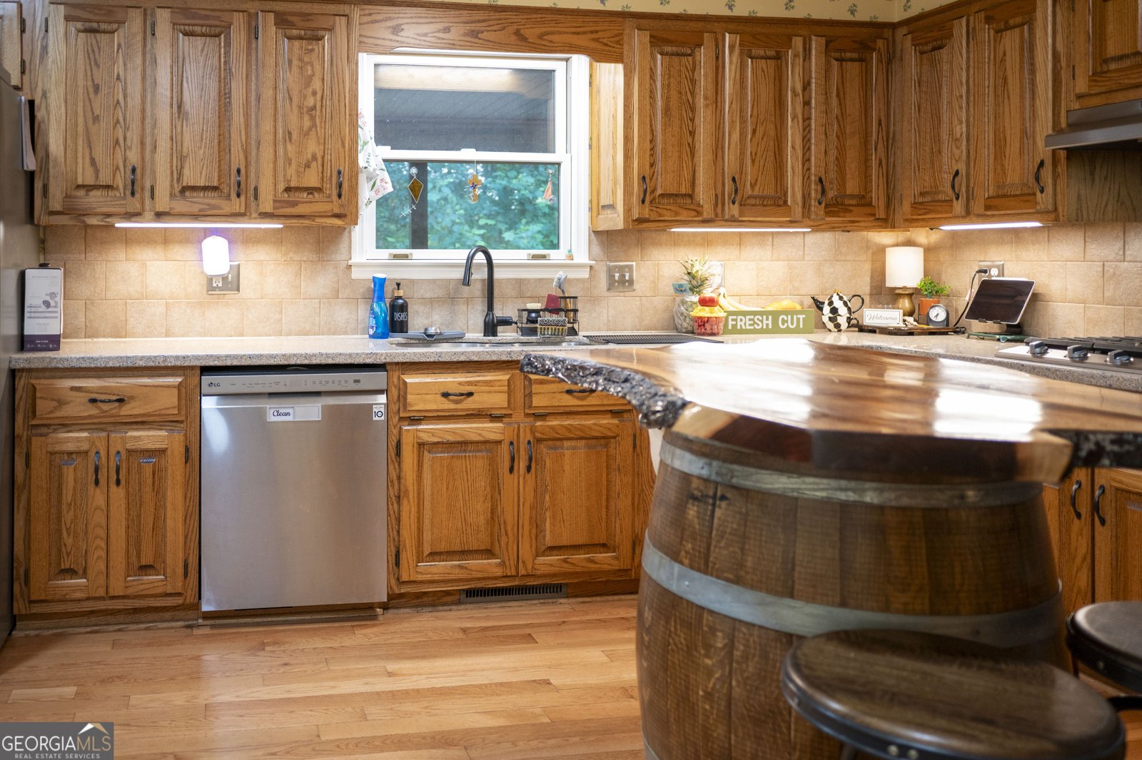 323 McCartan Trail Clarkesville - 12