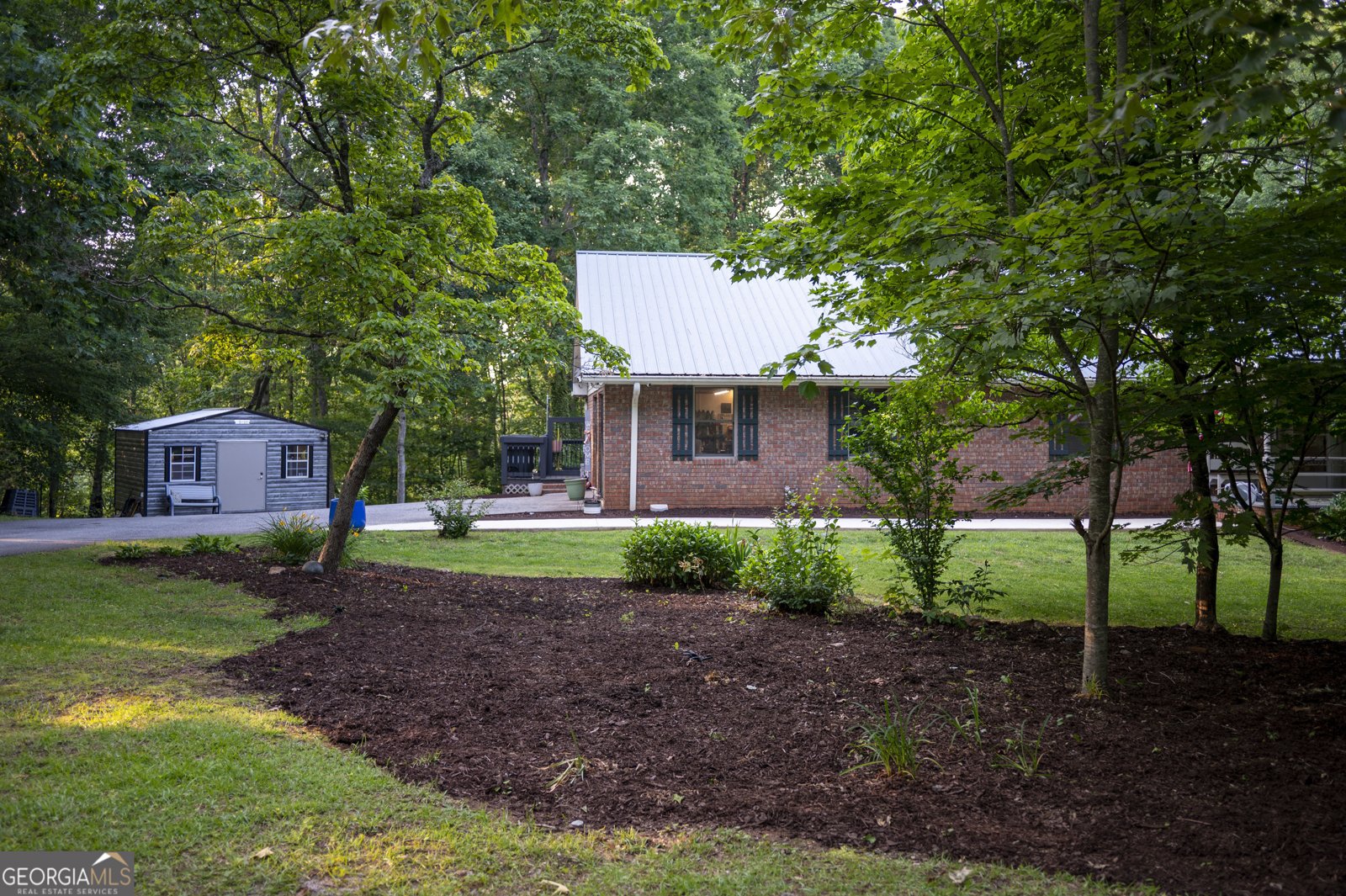 323 McCartan Trail Clarkesville - 73