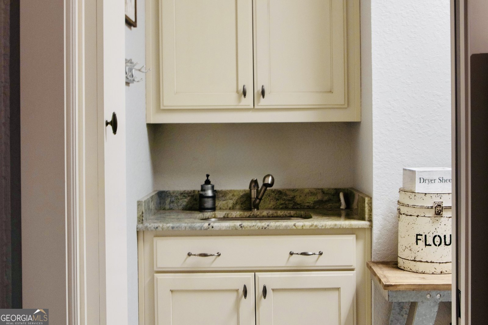 4940 Diamond Drive Lake Park - 93