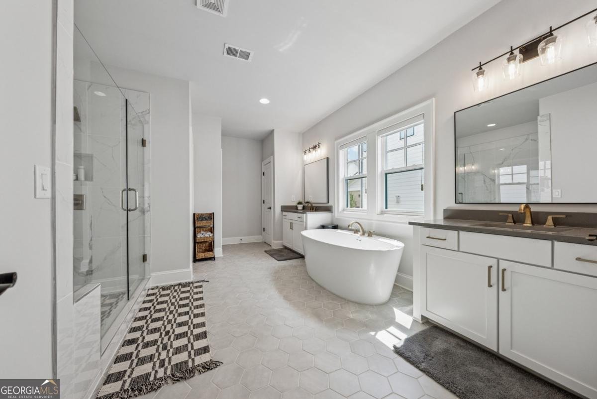 4020 Connolly Court Roswell - 43