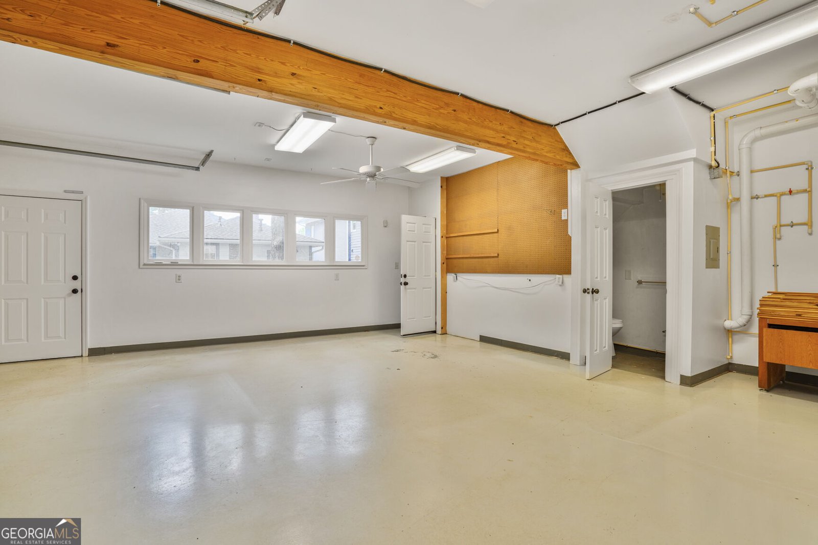 2056 Hosea L Williams Drive Atlanta - 25