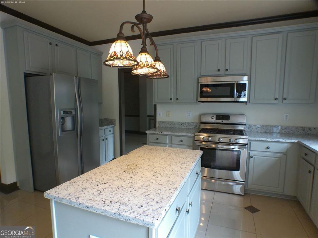 4576 Creek ForestT Trail Lilburn - 3