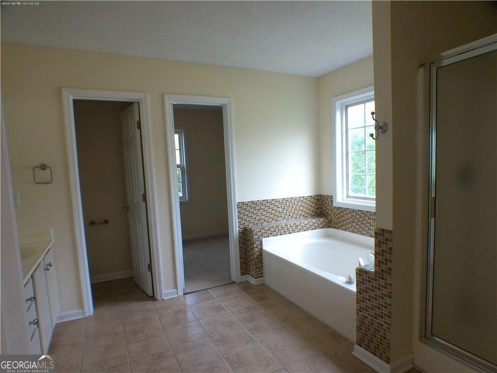 4576 Creek ForestT Trail Lilburn - 8