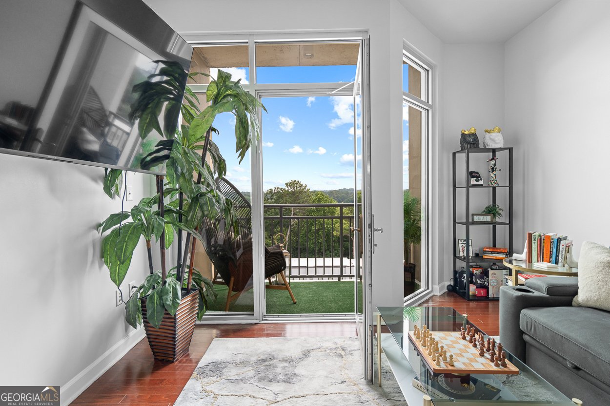 711 Cosmopolitan Drive Atlanta - 10