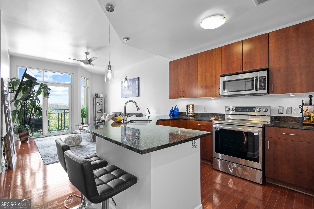 711 Cosmopolitan Drive Atlanta - 2