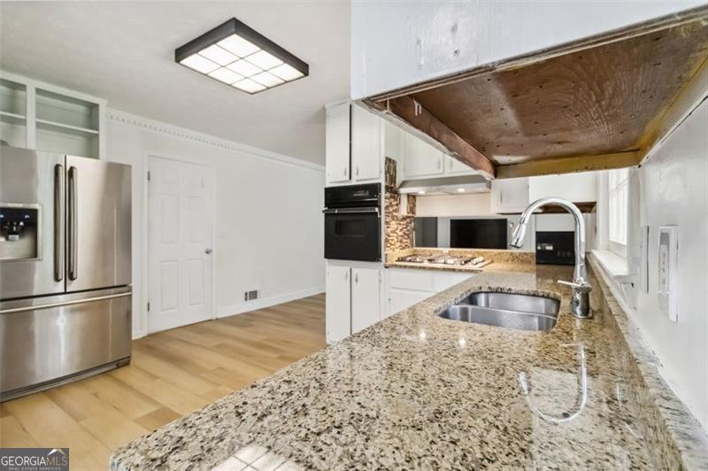574 HORSESHOE Circle Lilburn - 11