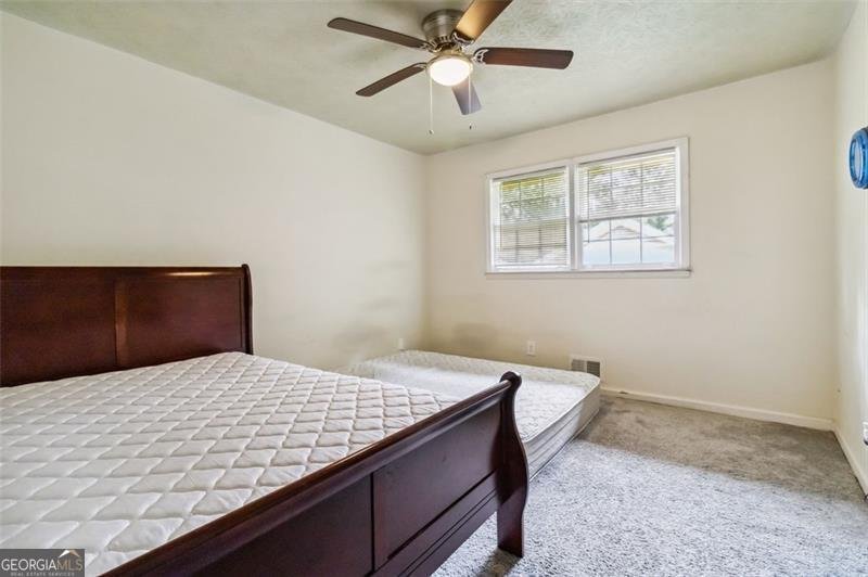 574 HORSESHOE Circle Lilburn - 17