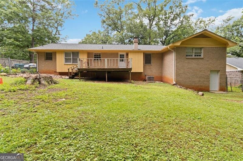 574 HORSESHOE Circle Lilburn - 27