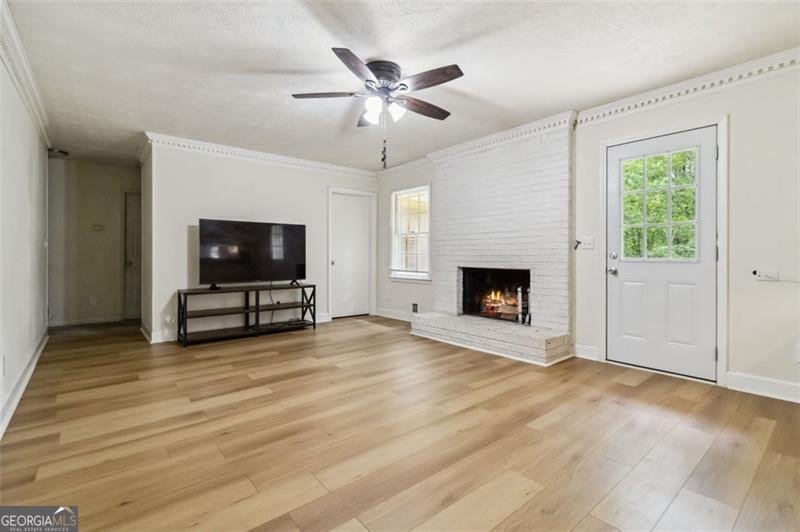 574 HORSESHOE Circle Lilburn - 7